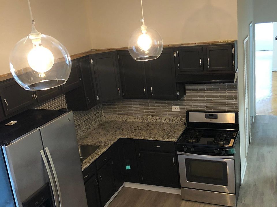 1st image of 2036 W Coulter St Floor 1SR