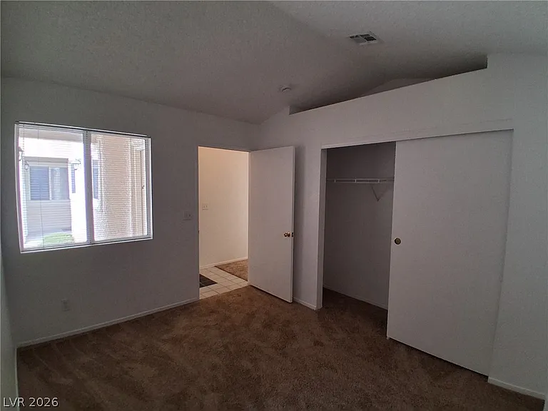 7802 Kings Cove Ct — Photo 7