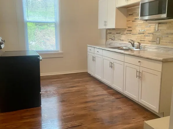 638 Middle Ave, Wilmerding, PA 15148