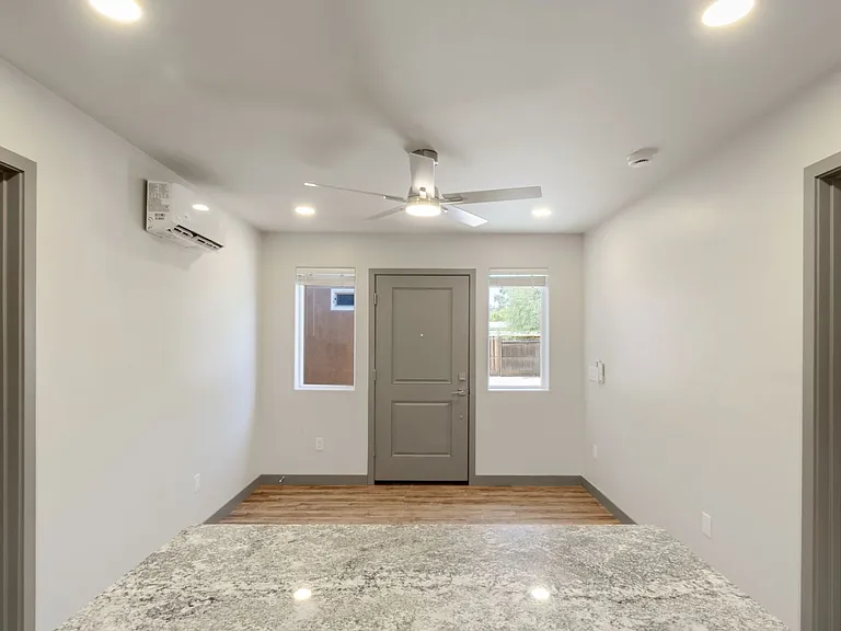 1720 E Edison St — Photo 7