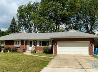 3511 Mary Allen Dr, Oregon, OH 43616