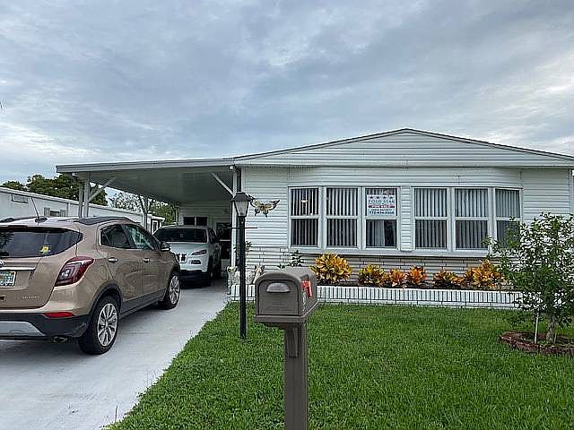 1st image of 20 Flores Way