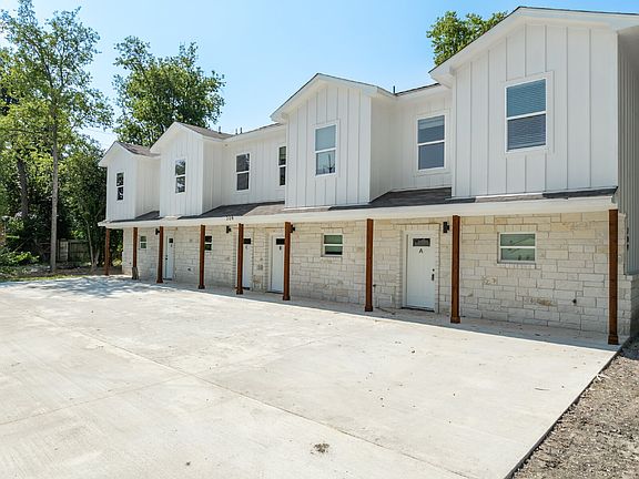 2nd image of 209 S 18th St #A