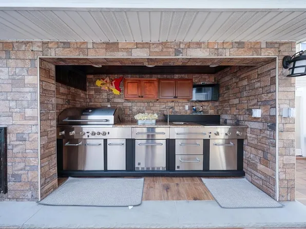 49 Lewiston Street image 25 of 45