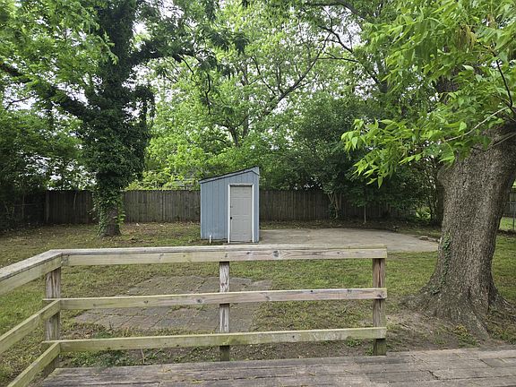 Shed