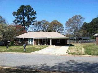 222 Valencia Cir, Centerville, GA 31028