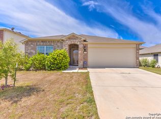 5300 Columbia Dr, Schertz, TX 78108