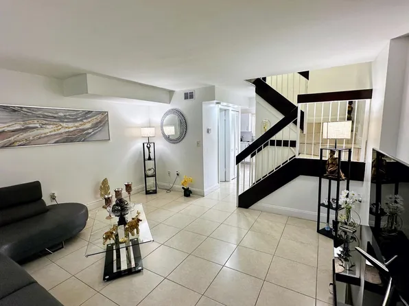 7510 SW 152nd Ave APT A204, Miami, FL 33193