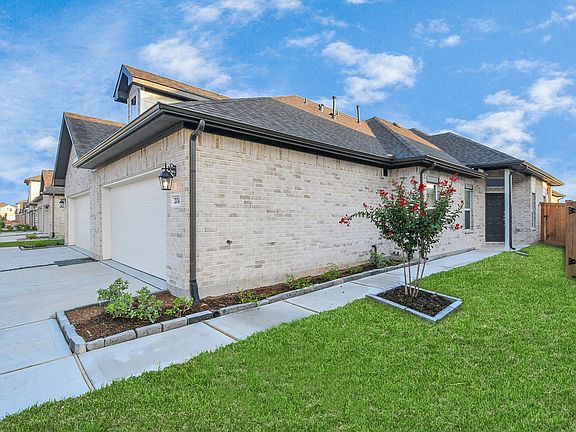 3rd image of 21014 Bay Village Dr #A