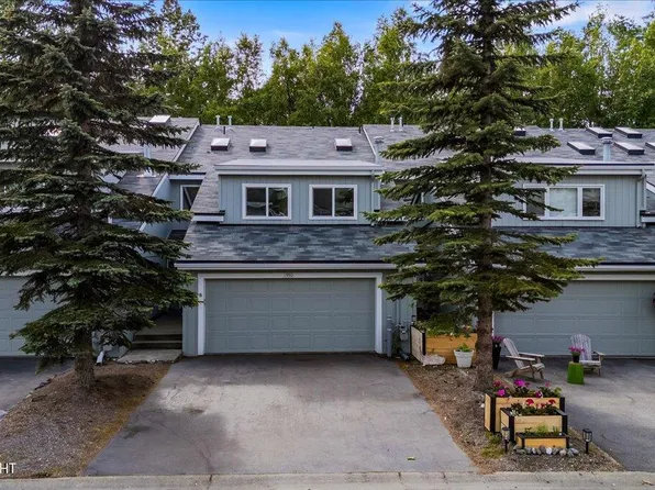2950 Brittany Pl, Anchorage, AK 99504