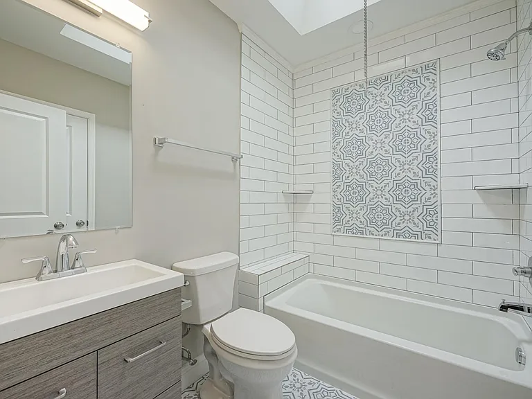 3130 Dickinson St — Photo 23