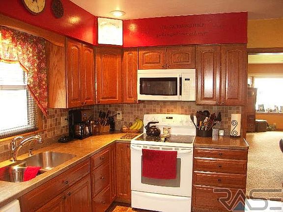 5th image of 512 W Crawford St