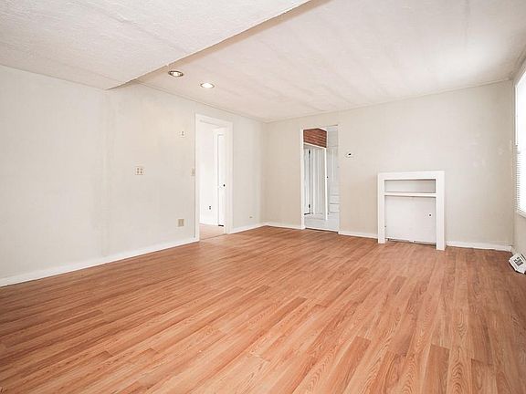 5th image of 4474 W 11th St