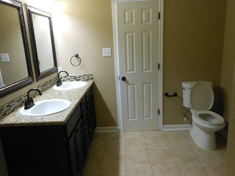 617 San Augustine Blvd — Photo 22