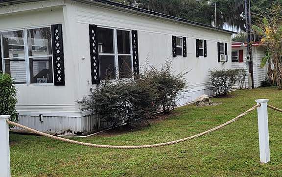 4th image of 1208 Lee St #56