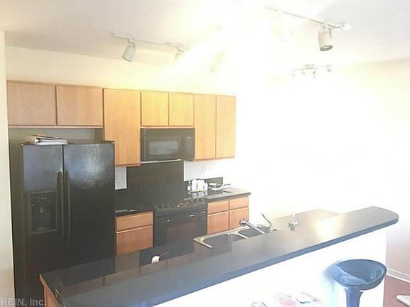4th image of 388 Boush St Unit 204