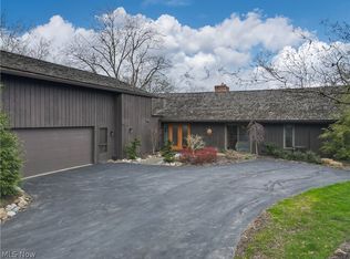 450-68 Meadowview Dr #13, Aurora, OH 44202