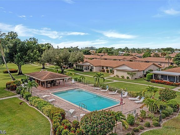 3rd image of 5584 Buring Ct