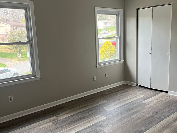 Front Upstairs Bedroom