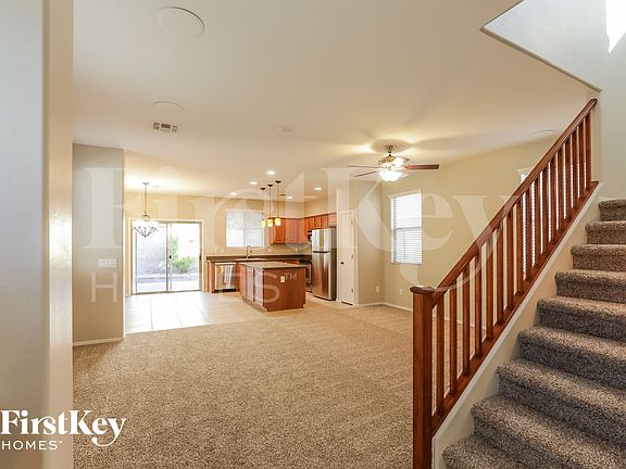 4th image of 15428 W Canterbury Dr
