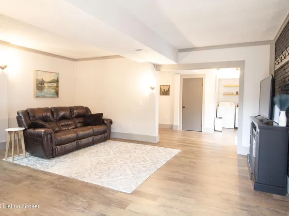 1870 Brier Creek Rd, Mammoth Cave, KY 42259