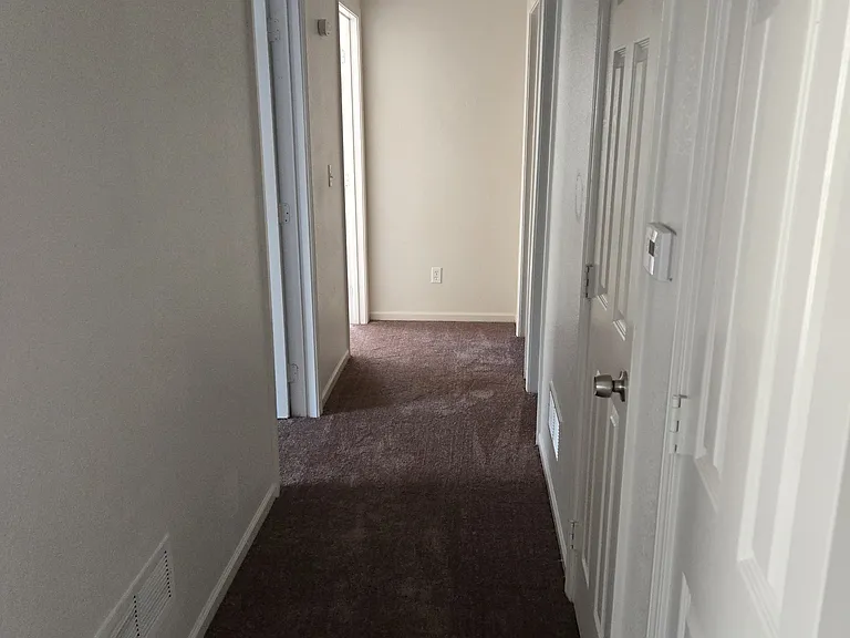5742 Myrtle Ave — Photo 5