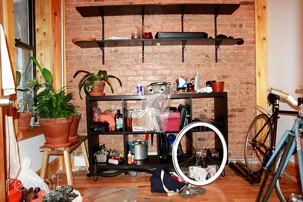 Rented by Rennit Inc. | media 24