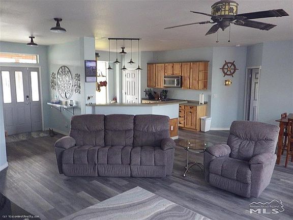 5th image of 3275 S Highland Dr