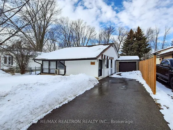 196 Ways Bay Dr, Georgina, ON L4P 2M7