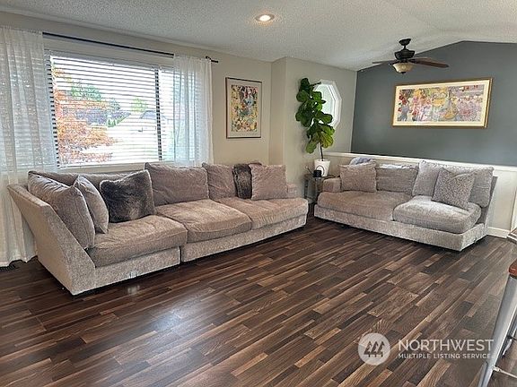 2nd image of 4610 E 46th Avenue