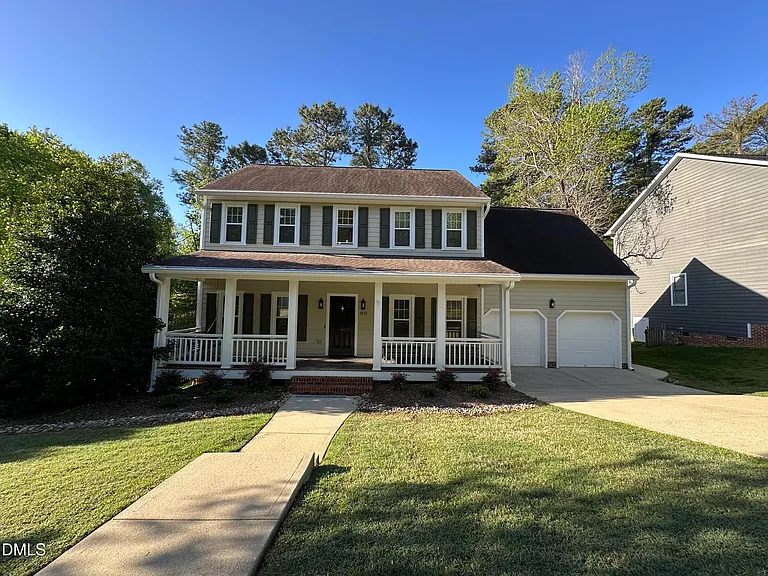 1612 Farmington Grove Dr — Photo 1