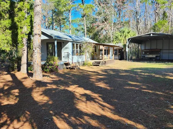 145 SE 340th St, Old Town, FL 32680