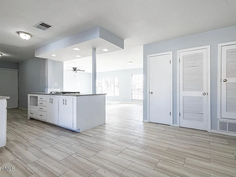10733 Tourmaline St — Photo 17