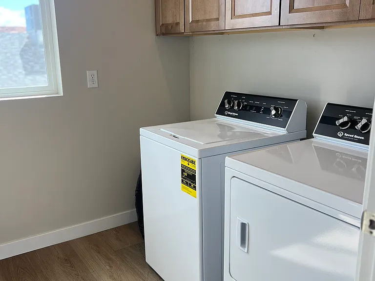 407 Slavens Way — Photo 5