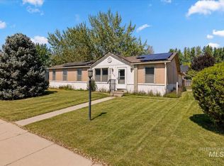 402 Cedar St, Middleton, ID 83644
