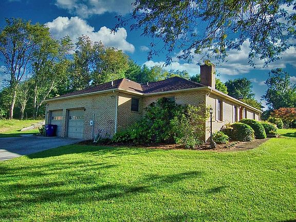 3rd image of 1109 Mourning Dove Dr