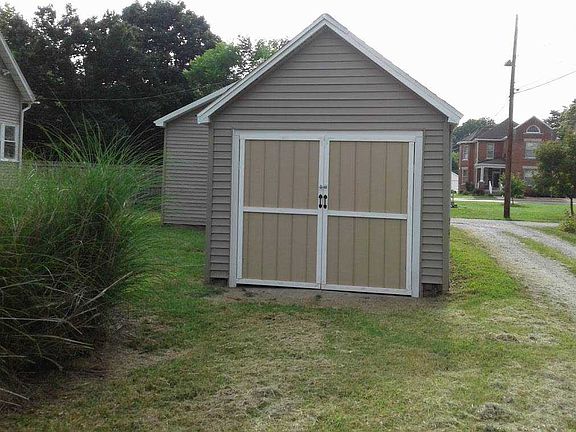 3rd image of 804 Church St