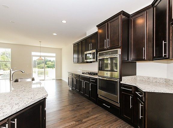 4th image of 27 W 167 Breme Drive West Dr Lot 30.01