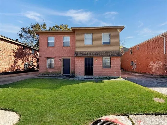 9022 Bunker Hill Rd — Photo 1