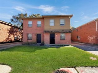 9020 Bunker Hill Rd, New Orleans, LA 70127
