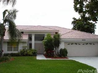 4520 Shadowleaf Dr, Sarasota, FL 34233