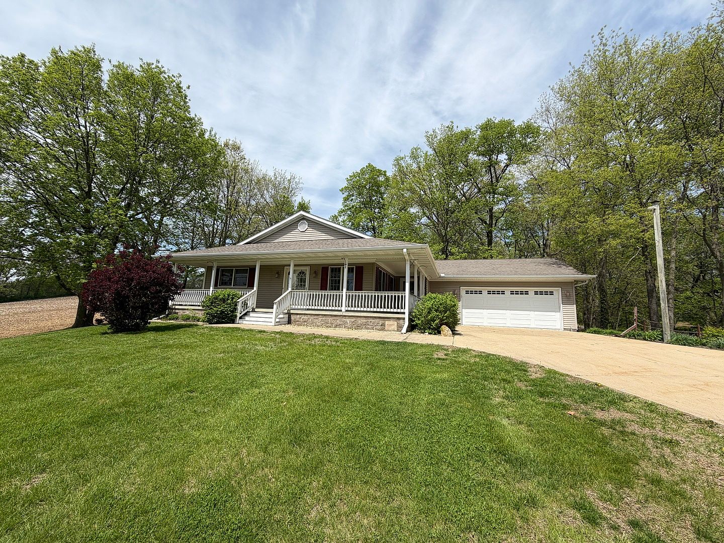 8507 Hickory Hills Dr, Fenton, IL 61251 | Zillow