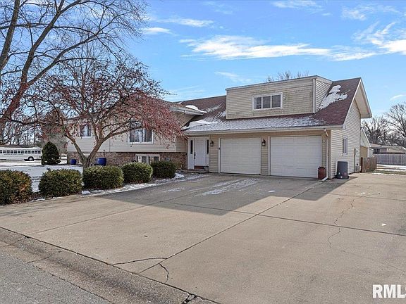 3rd image of 600 Stonehill Dr