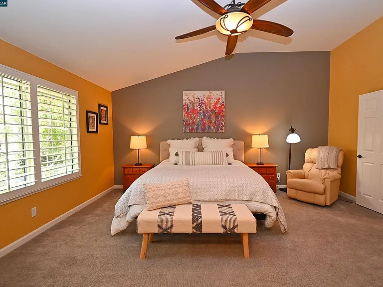 122 Tivoli Ln — Photo 7