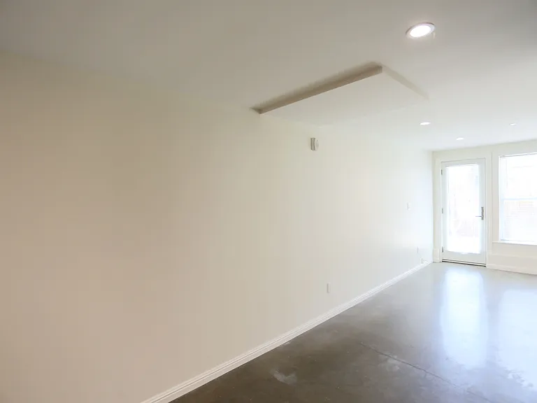 245 11th Ave #1 — Photo 7