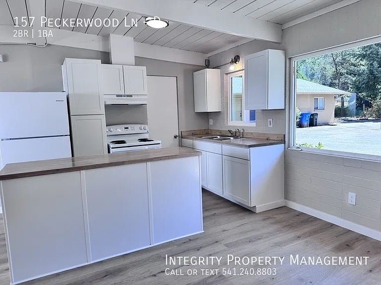 157 Peckerwood Ln #D — Photo 6