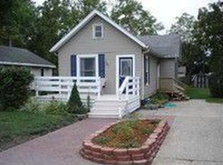 2666 Lincoln Ave, Saint Joseph, MI 49085