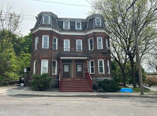 9-11 William St, Amsterdam, NY 12010