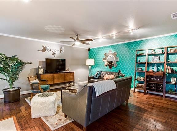 2nd image of 3314 Douglas Ave APT 204