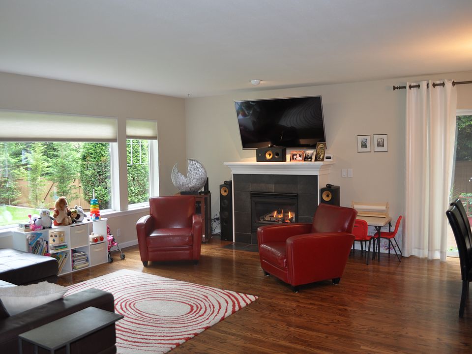 1st image of 13410 NE 184th Pl